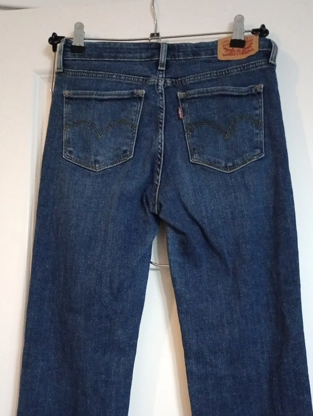 NWOT Levi's Indigo Straight-Leg Women's Jeans Size Waist 27 - Picture 3 of 4